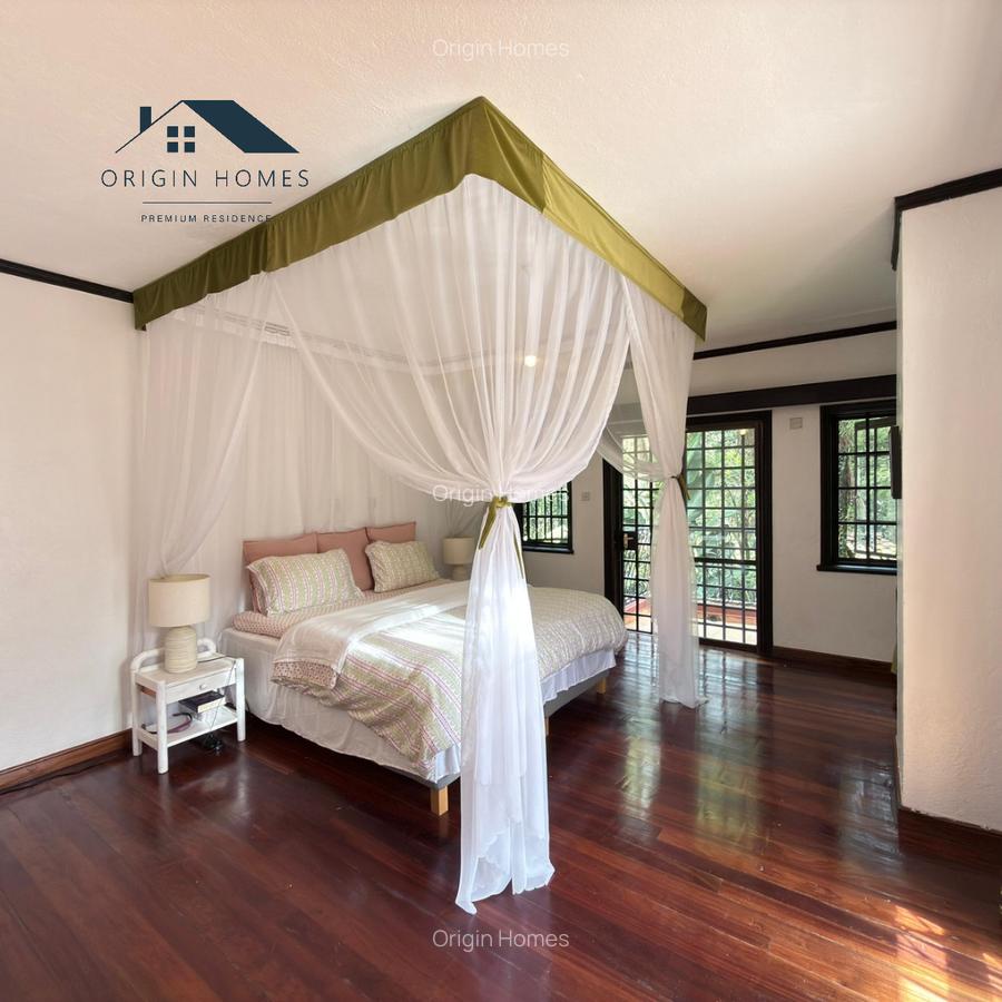 4 Bed Townhouse with En Suite at Riverside - 11