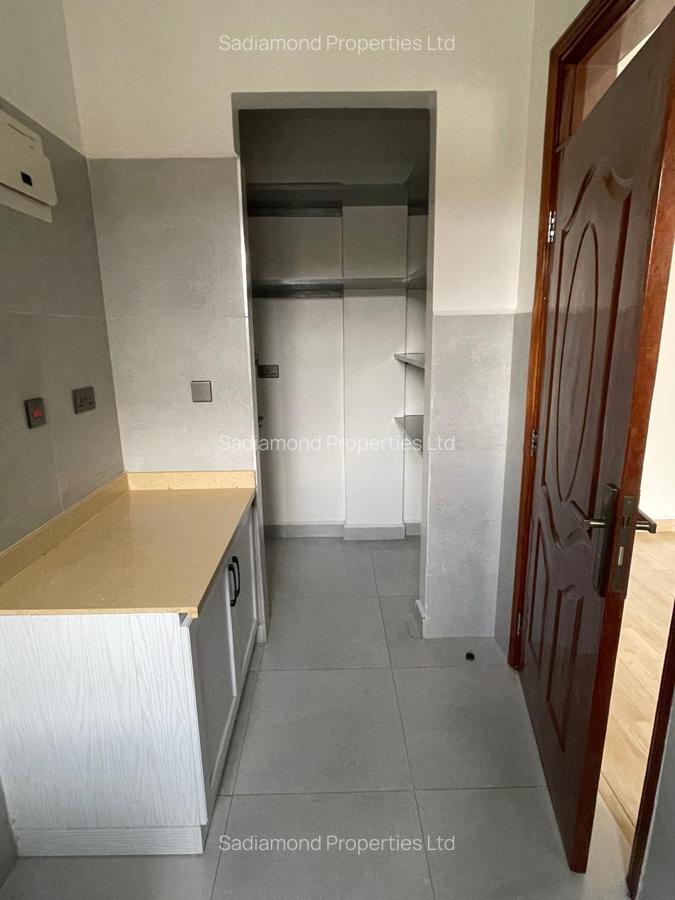 1 Bed Apartment with En Suite in Westlands Area - 13