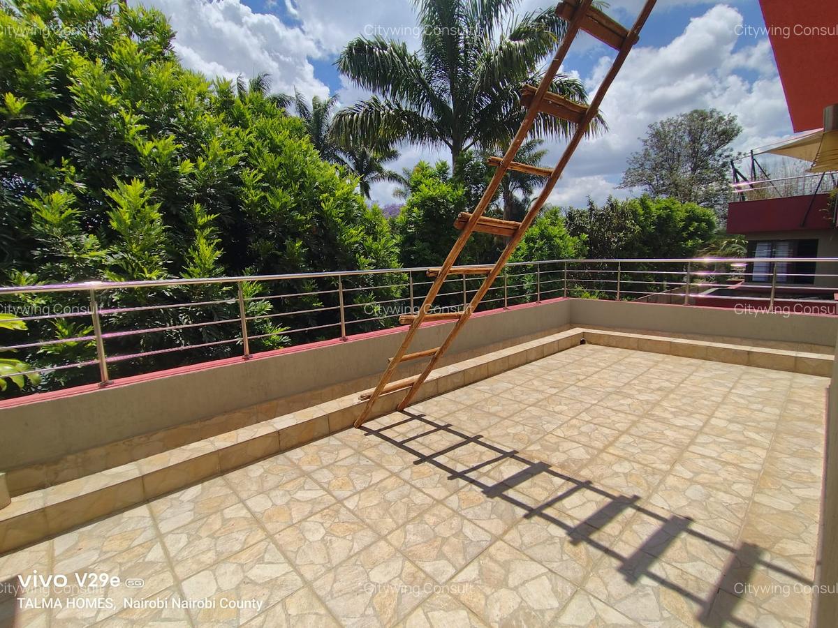 5 Bed Townhouse with En Suite at Convert Drive - 10