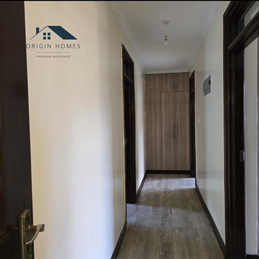 3 Bed Apartment with En Suite at Lavington - 17