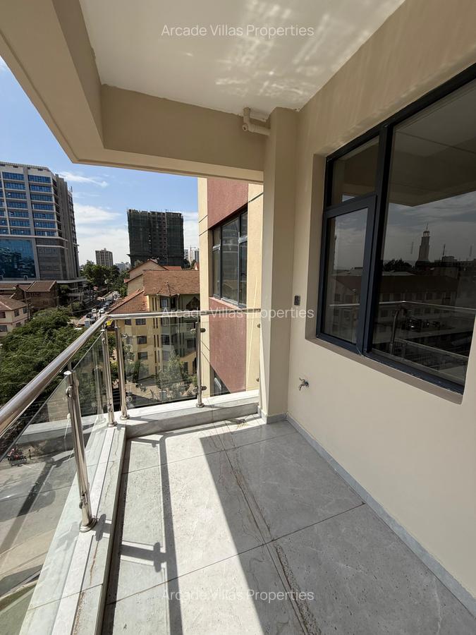 2 Bed Apartment with En Suite in Kilimani - 11