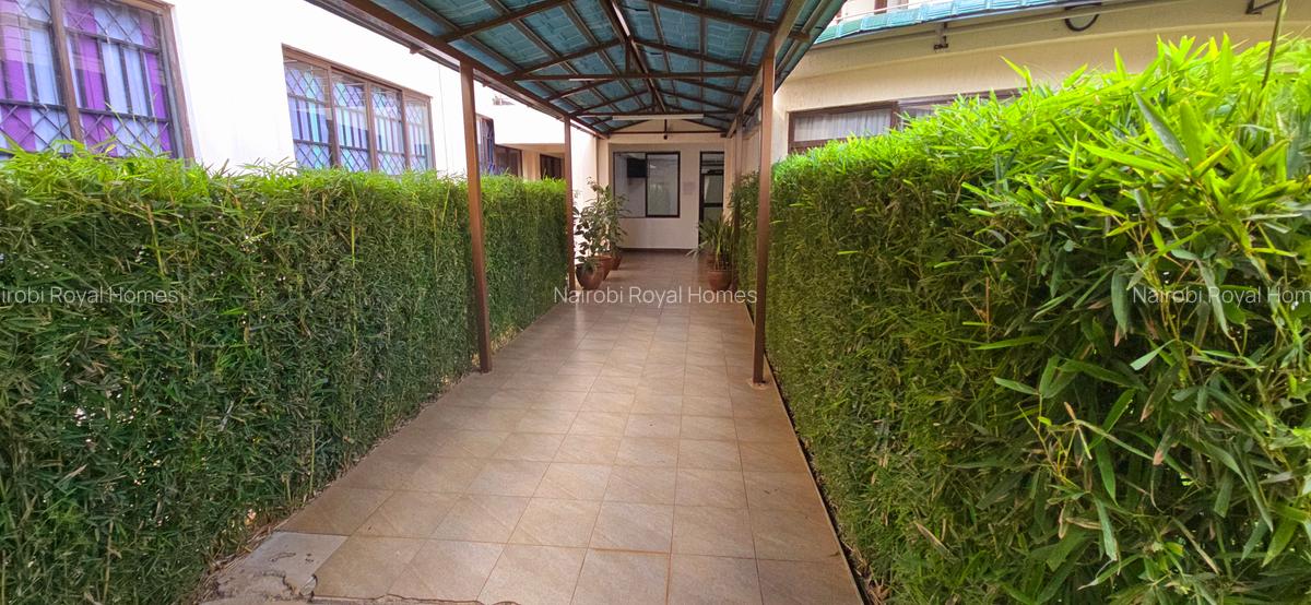 2 Bed Apartment with En Suite at Westlands Road - 5