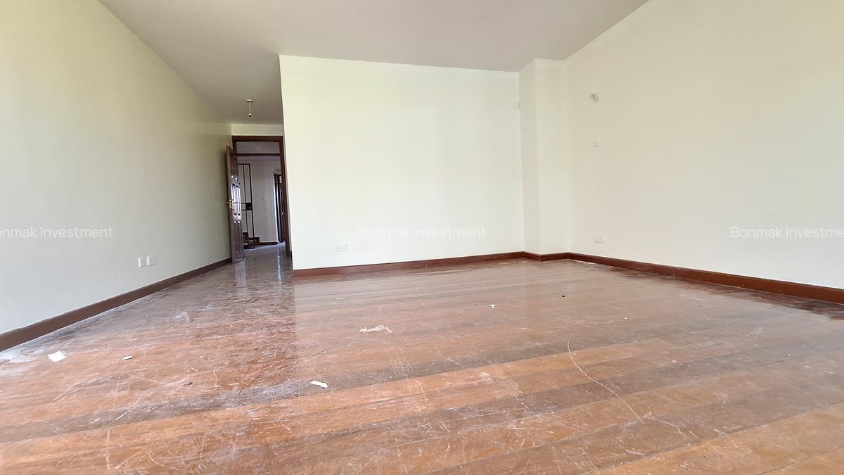 4 Bed Townhouse with En Suite at Brookside Drive. - 6