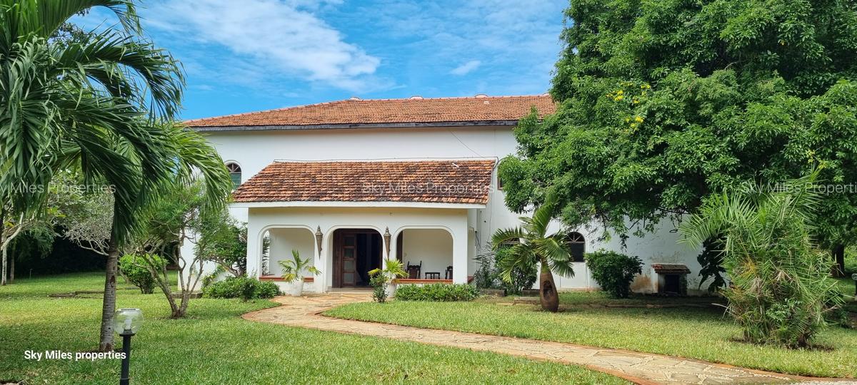 5 Bed House with En Suite at Diani - 4