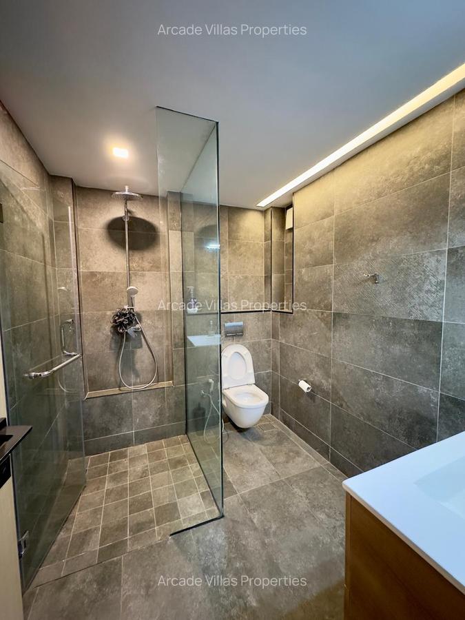 Serviced 3 Bed Apartment with Swimming Pool in Dennis Pritt - 11