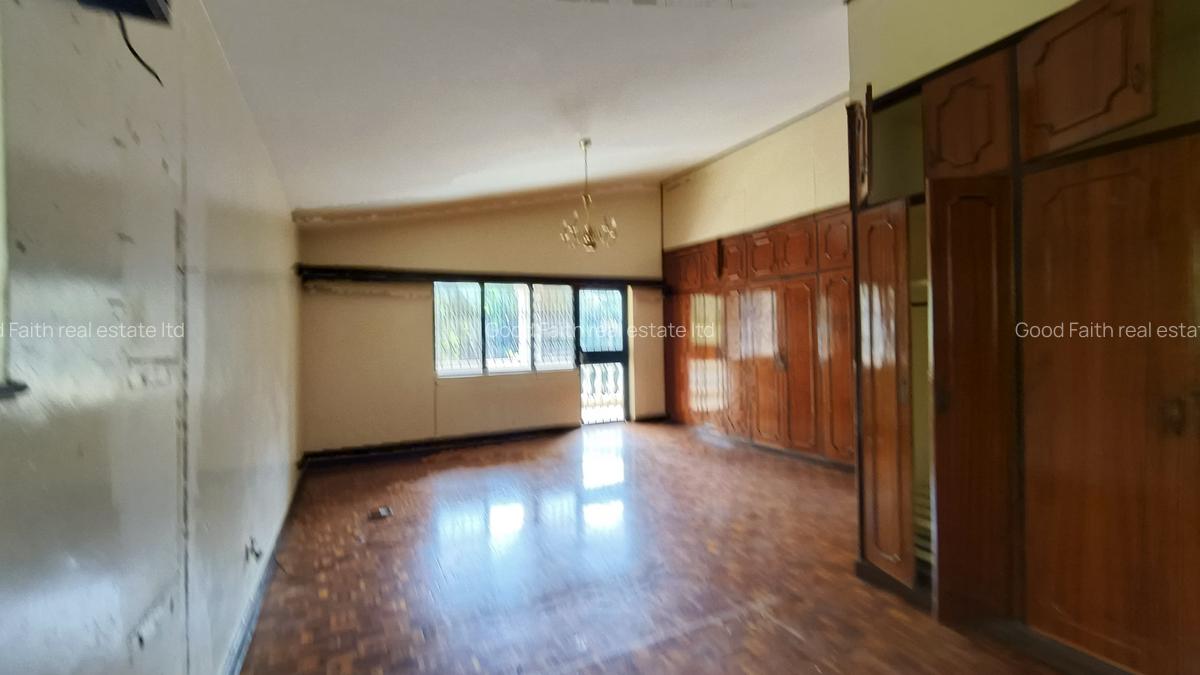 5 Bed House with En Suite in Gigiri - 11