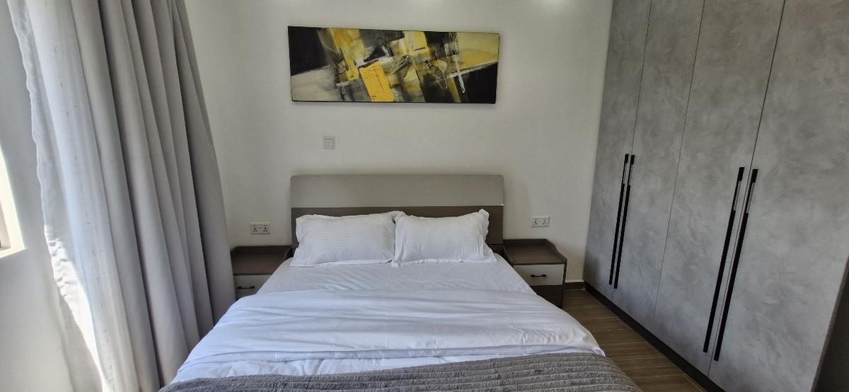 2 Bed Apartment with En Suite in Riverside - 15