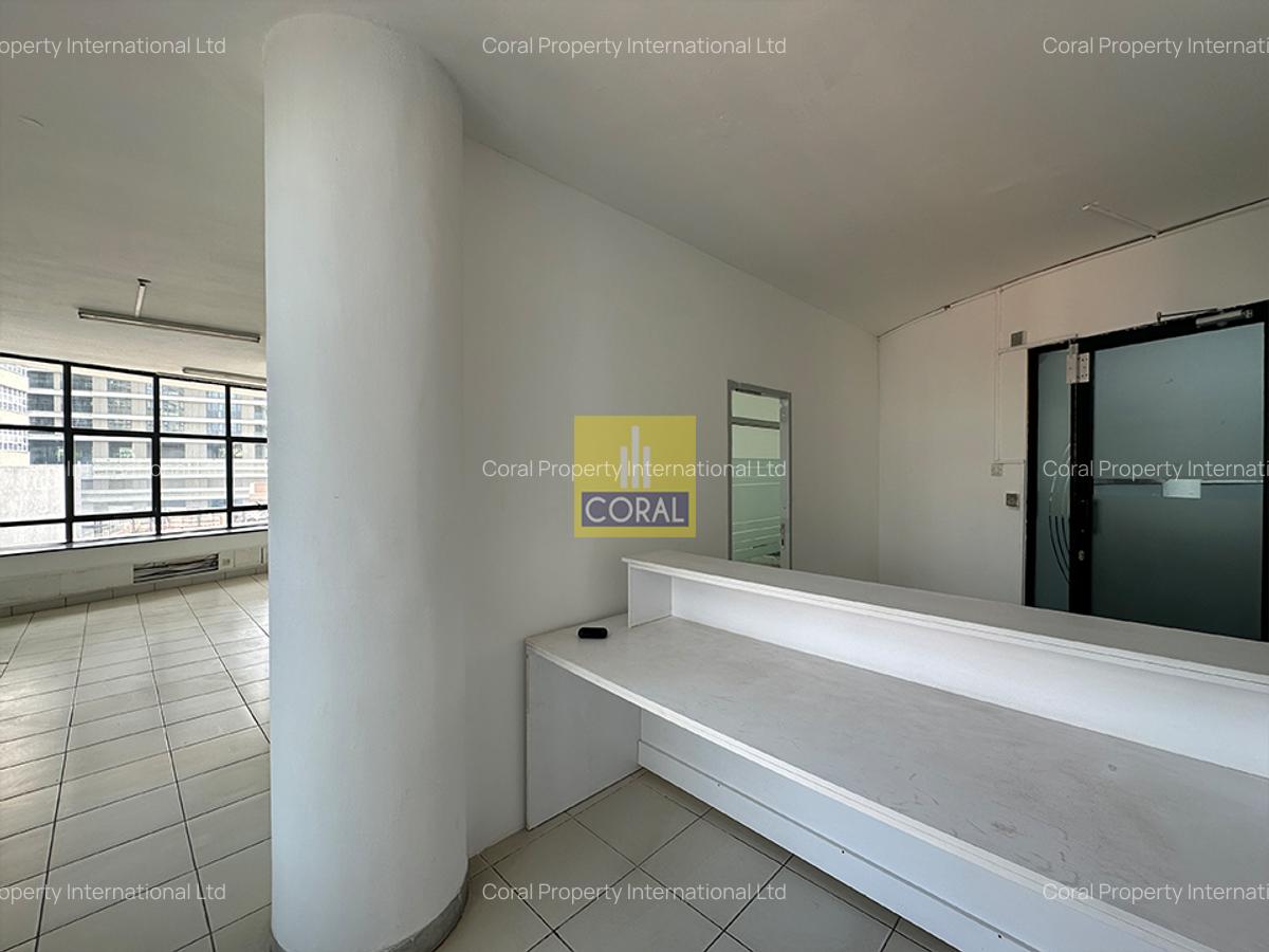 2,934 ft² Office with Service Charge Included in Westlands Area - 7