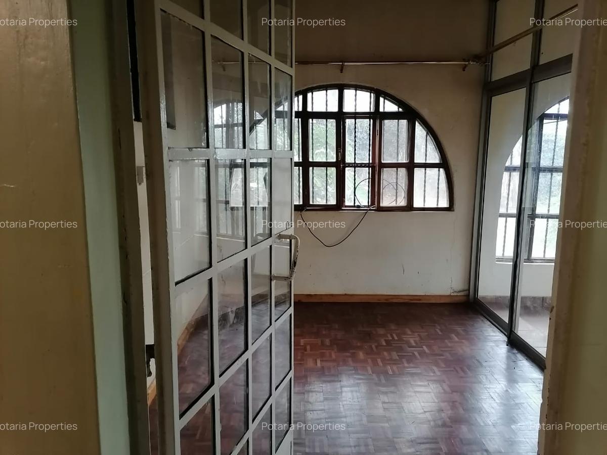 4 Bed House with En Suite in Loresho - 9