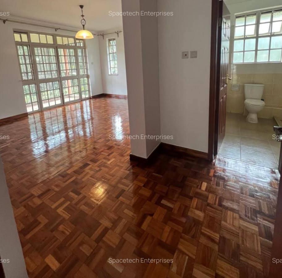 4 Bed Townhouse with En Suite in Loresho - 11