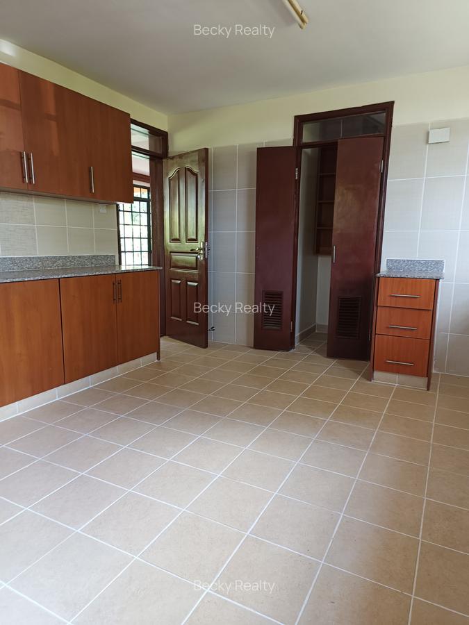 4 Bed House with En Suite at Fourways - 4