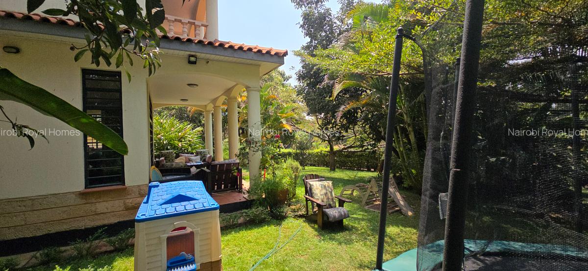 4 Bed House with En Suite at Rosslyn Heghts - 3