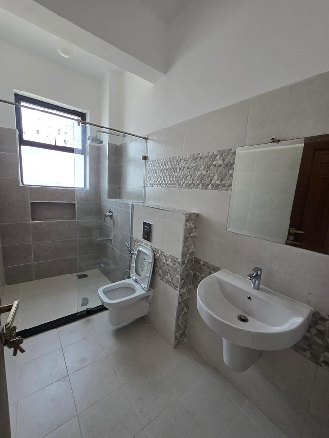 3 Bed Apartment with En Suite in Nyali Area - 12
