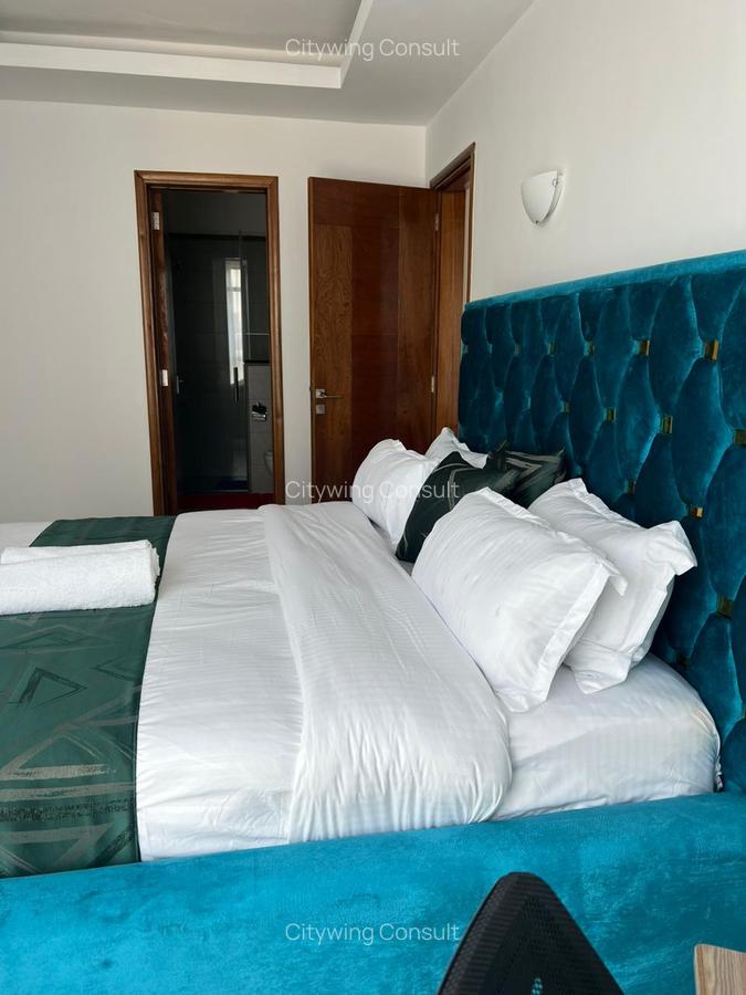 Serviced 2 Bed Apartment with En Suite at Westlands Road - 8