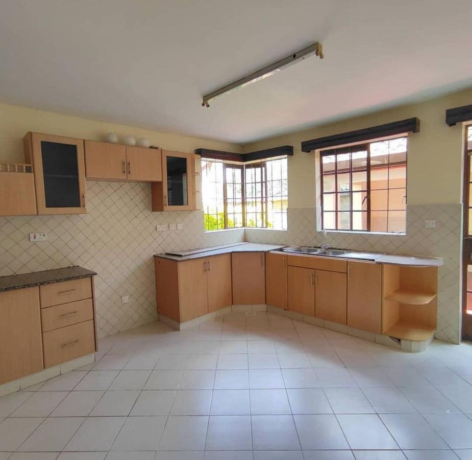 5 Bed Townhouse in Lavington - 3