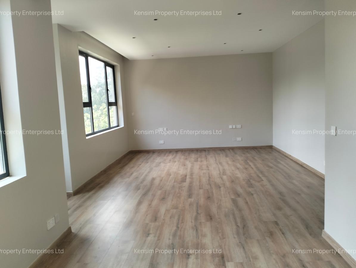 5 Bed Townhouse with En Suite in Lavington - 17