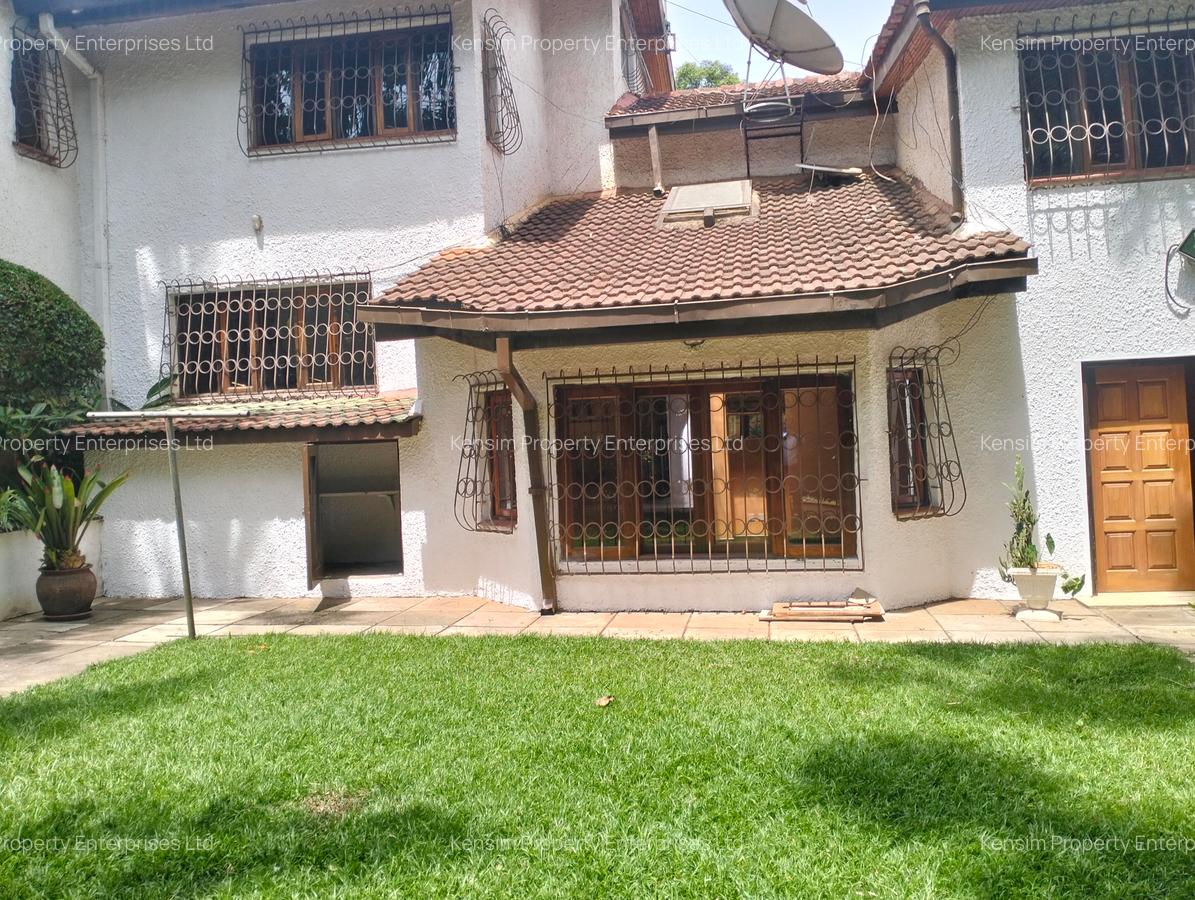4 Bed Townhouse with En Suite in Kilimani - 1