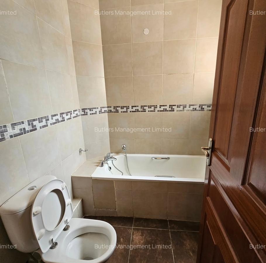 3 Bed Apartment with En Suite in Riverside - 15