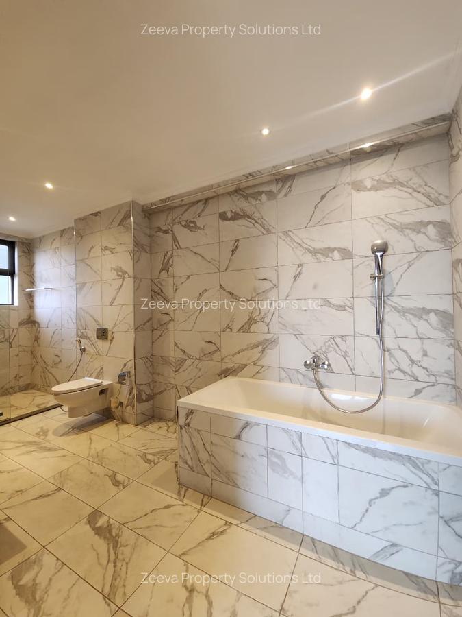 3 Bed Apartment with En Suite in Westlands Area - 12