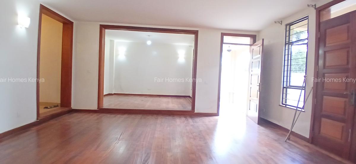 5 Bed Townhouse with En Suite at Lavington Green - 18