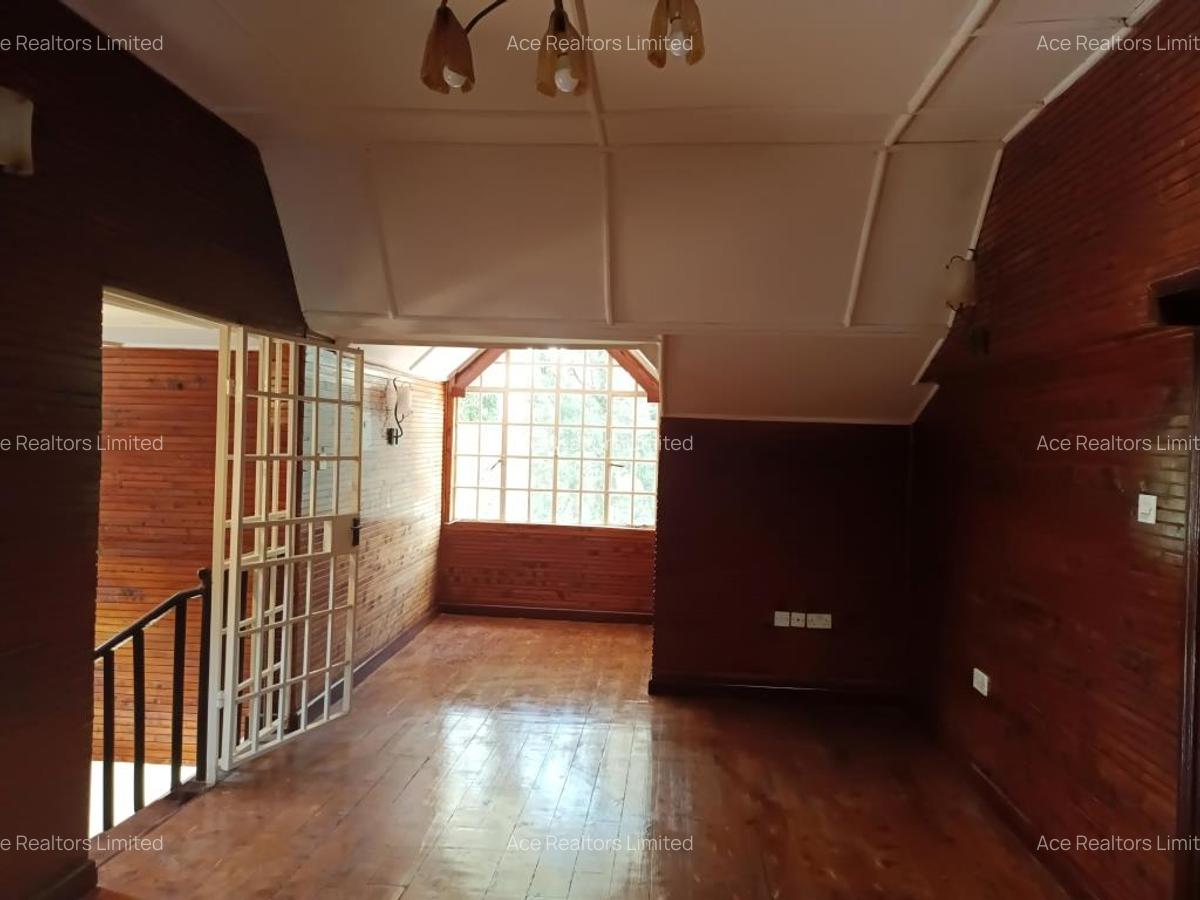 6 Bed Townhouse with En Suite at Muthaiga - 5