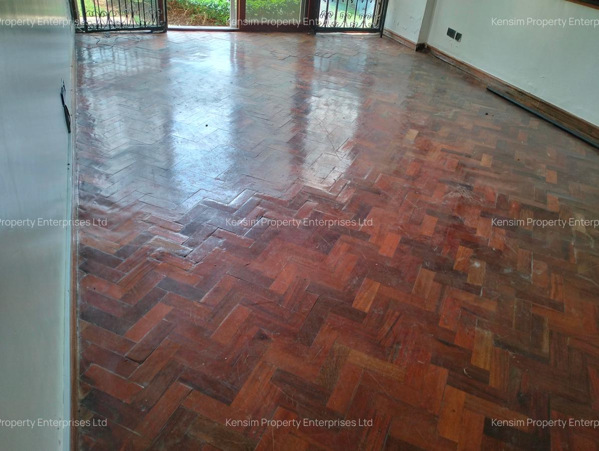 5 Bed Townhouse with En Suite in Lavington - 15