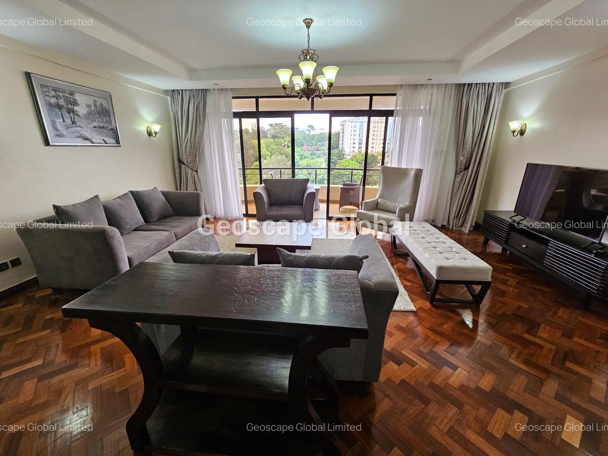 3 Bed Apartment with En Suite in Riverside - 4