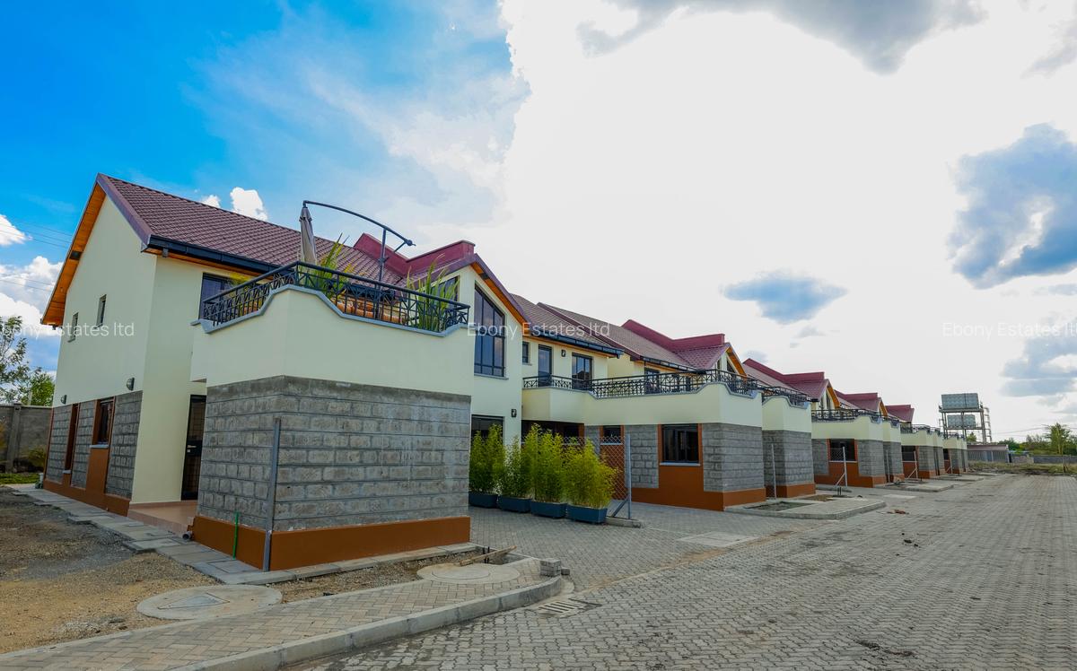 4 Bed Villa with En Suite in Kitengela - 2