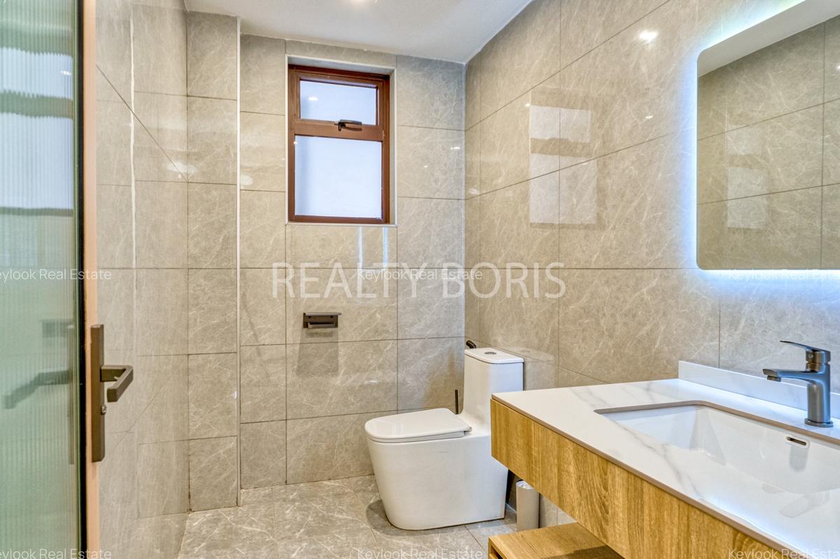 Serviced 2 Bed Apartment with En Suite at Riverside Drive - 12