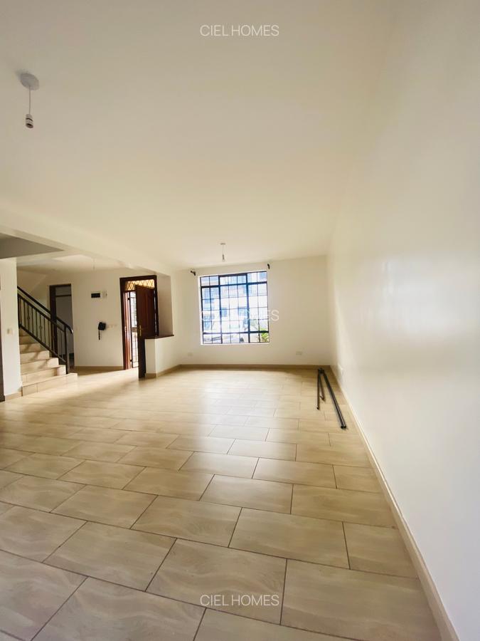 4 Bed Townhouse with En Suite in Ruiru - 2