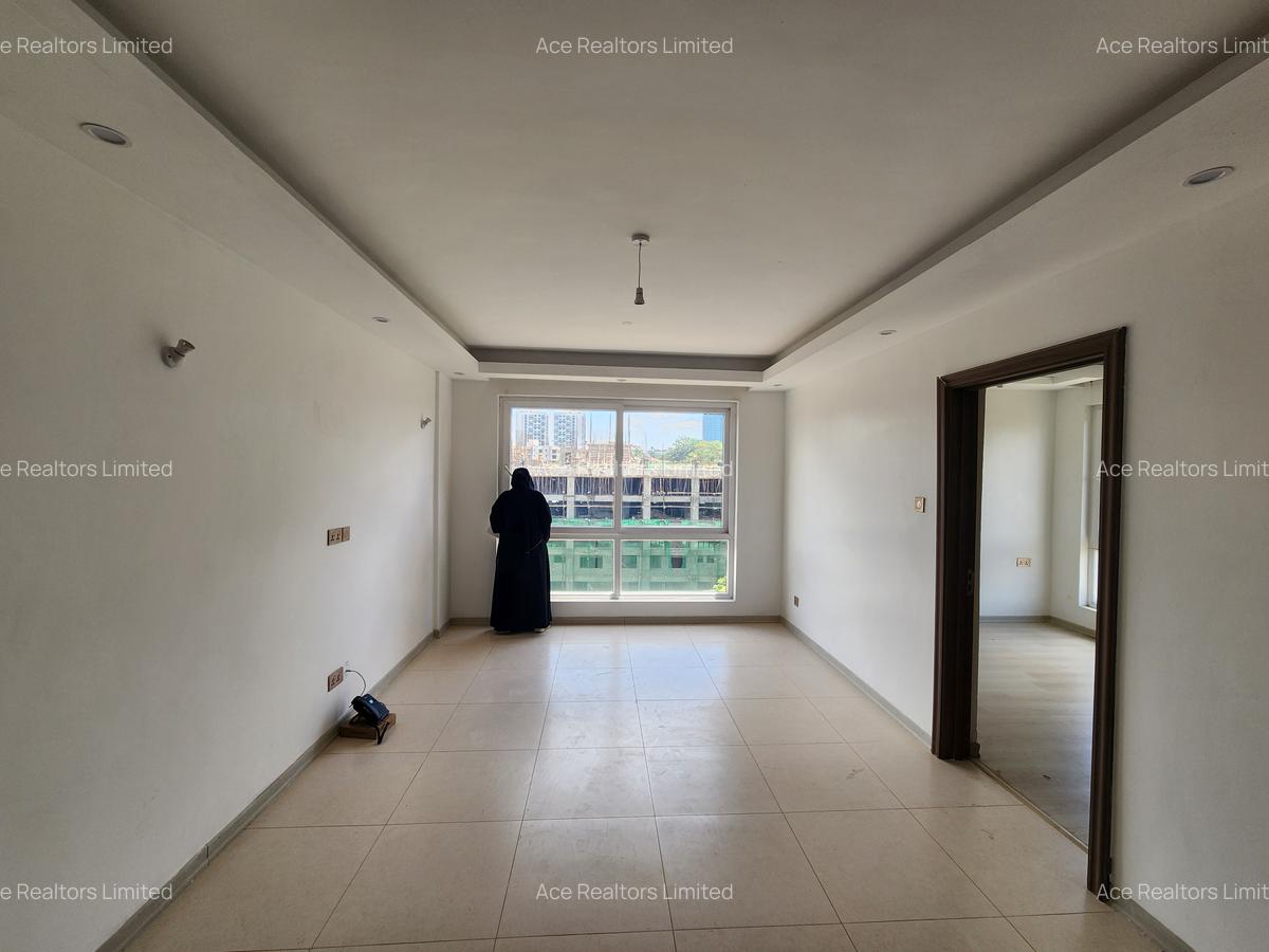1 Bed Apartment with En Suite at Westlands Road - 5