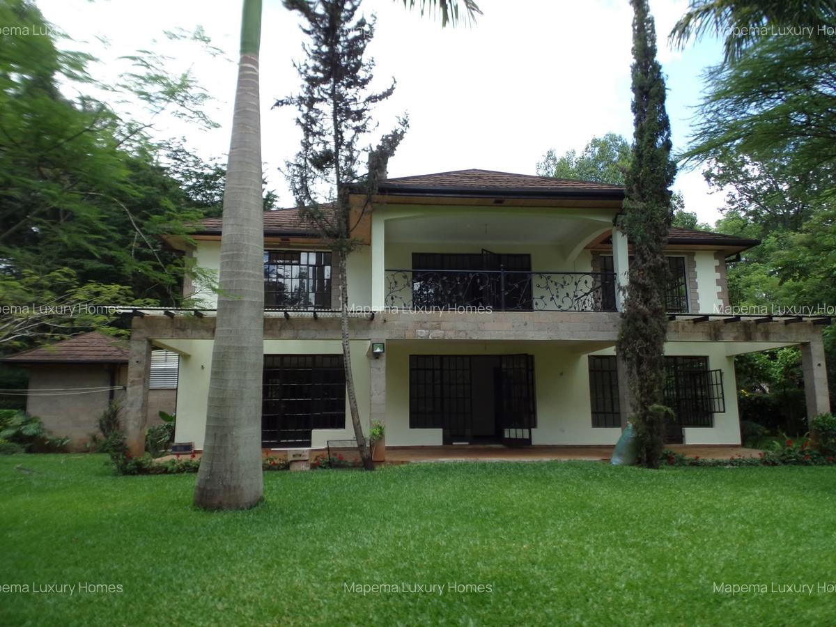 4 Bed House with En Suite at Windy Ridge - 1