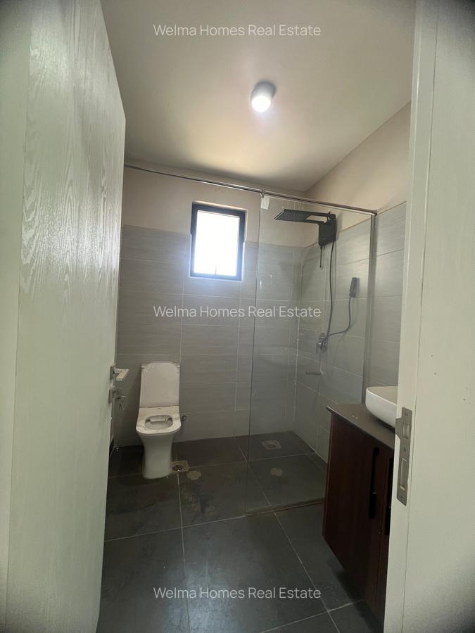 3 Bed Apartment with En Suite in Kilimani - 12