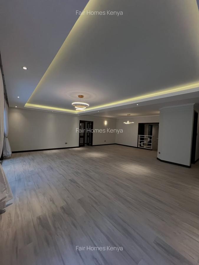 3 Bed Apartment with En Suite at Riverside Drive - 2