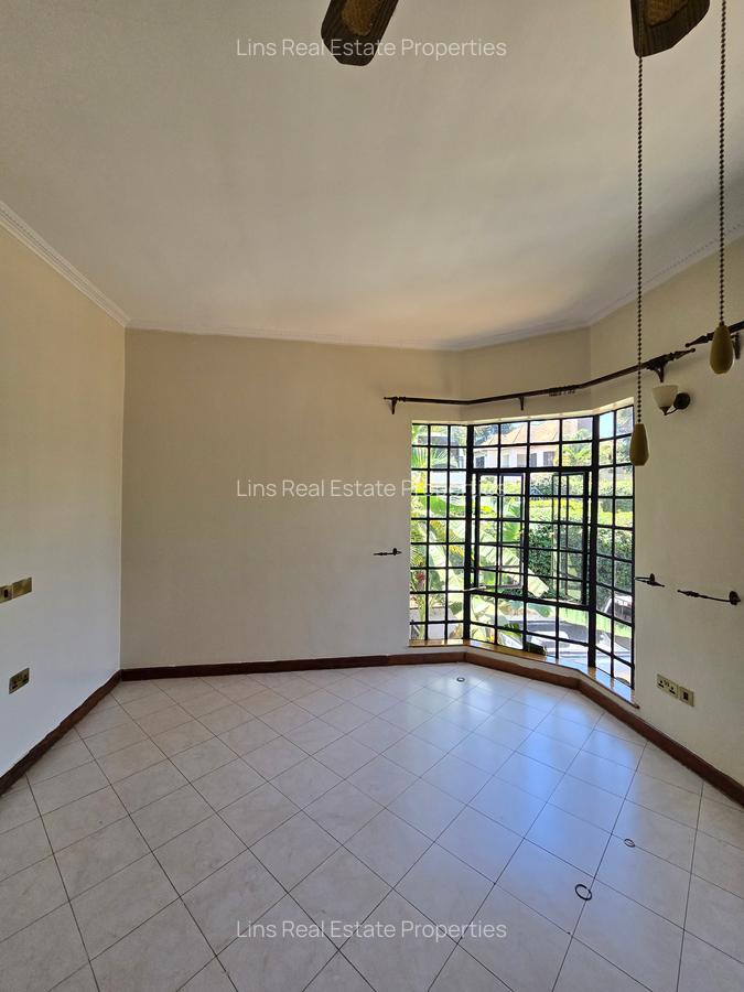 4 Bed Villa with En Suite in Runda - 15