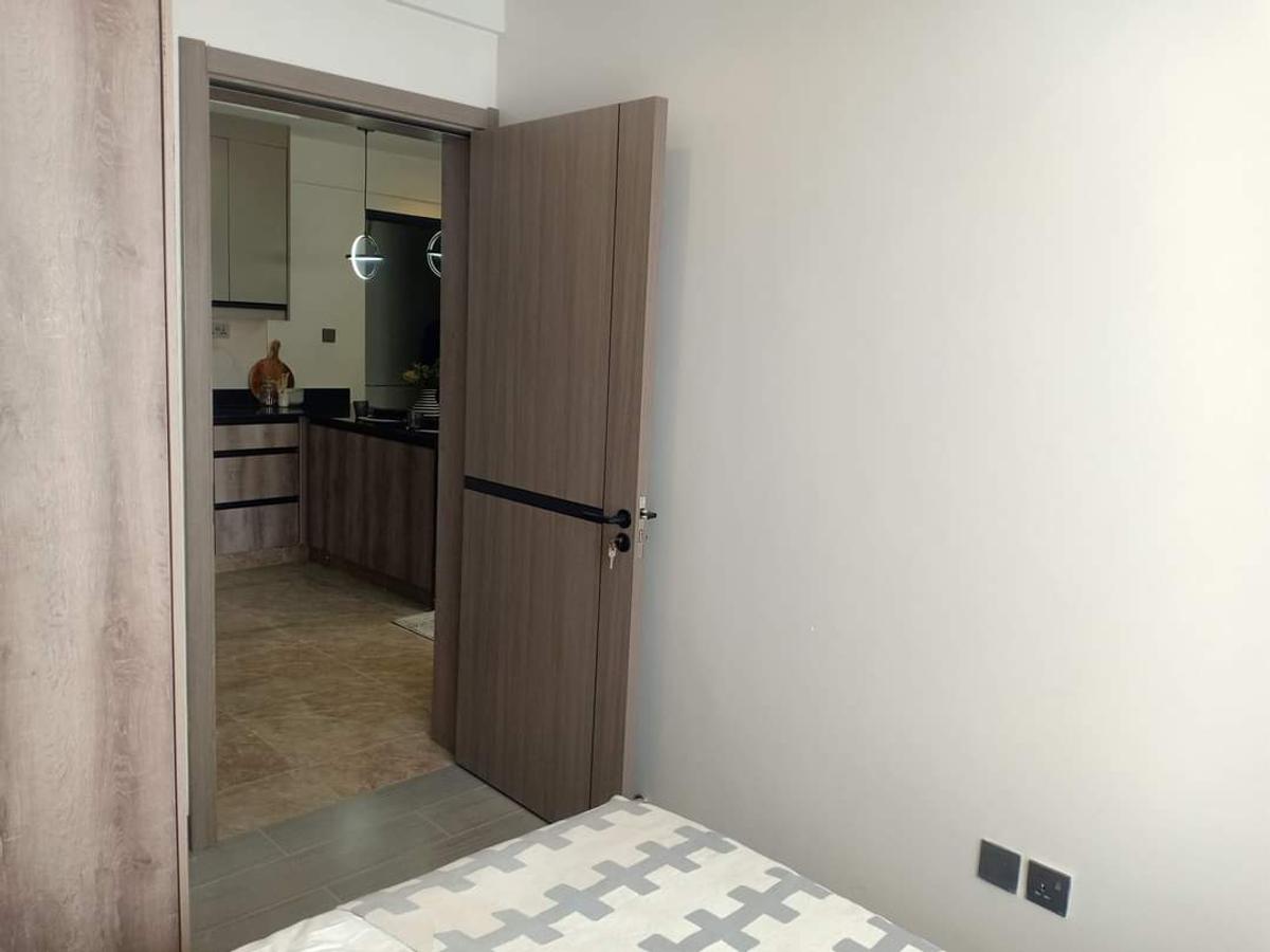 Serviced 1 Bed Apartment with En Suite at George Padmore - 8