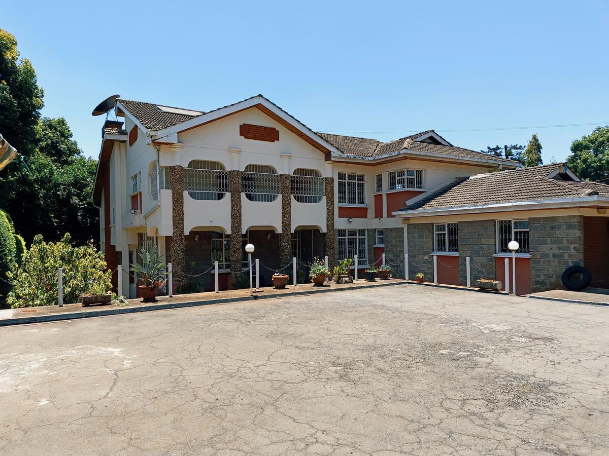 5 bed house with en suite at mimosa