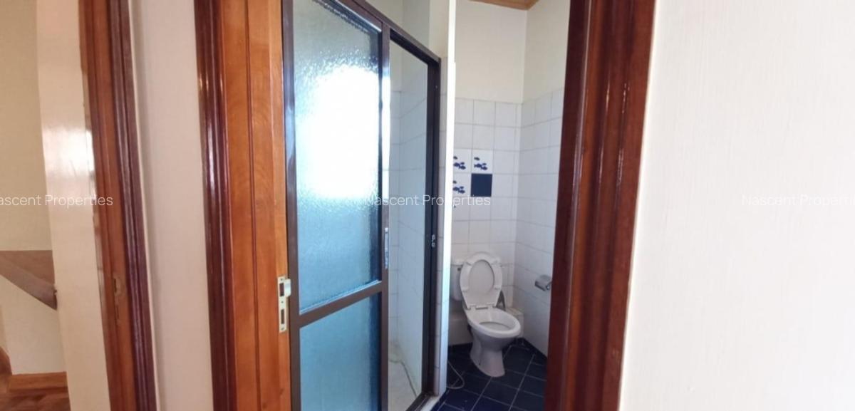 4 Bed Townhouse with En Suite in Spring Valley - 8