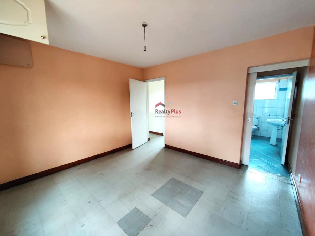 3 Bed Apartment with En Suite in Upper Hill - 5