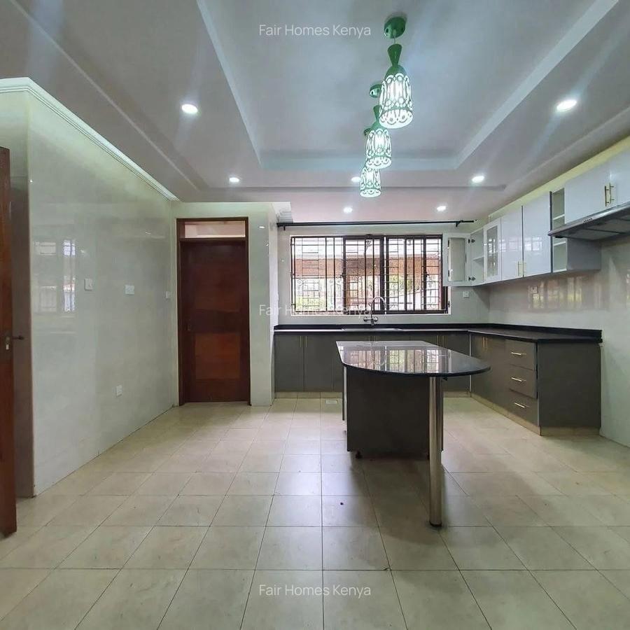 5 Bed Townhouse with En Suite at Amboseli Road - 3