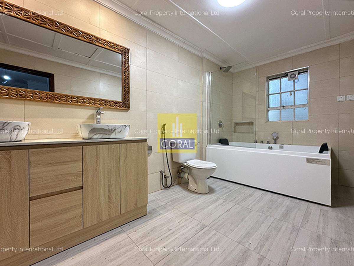 5 Bed House in Rosslyn - 8