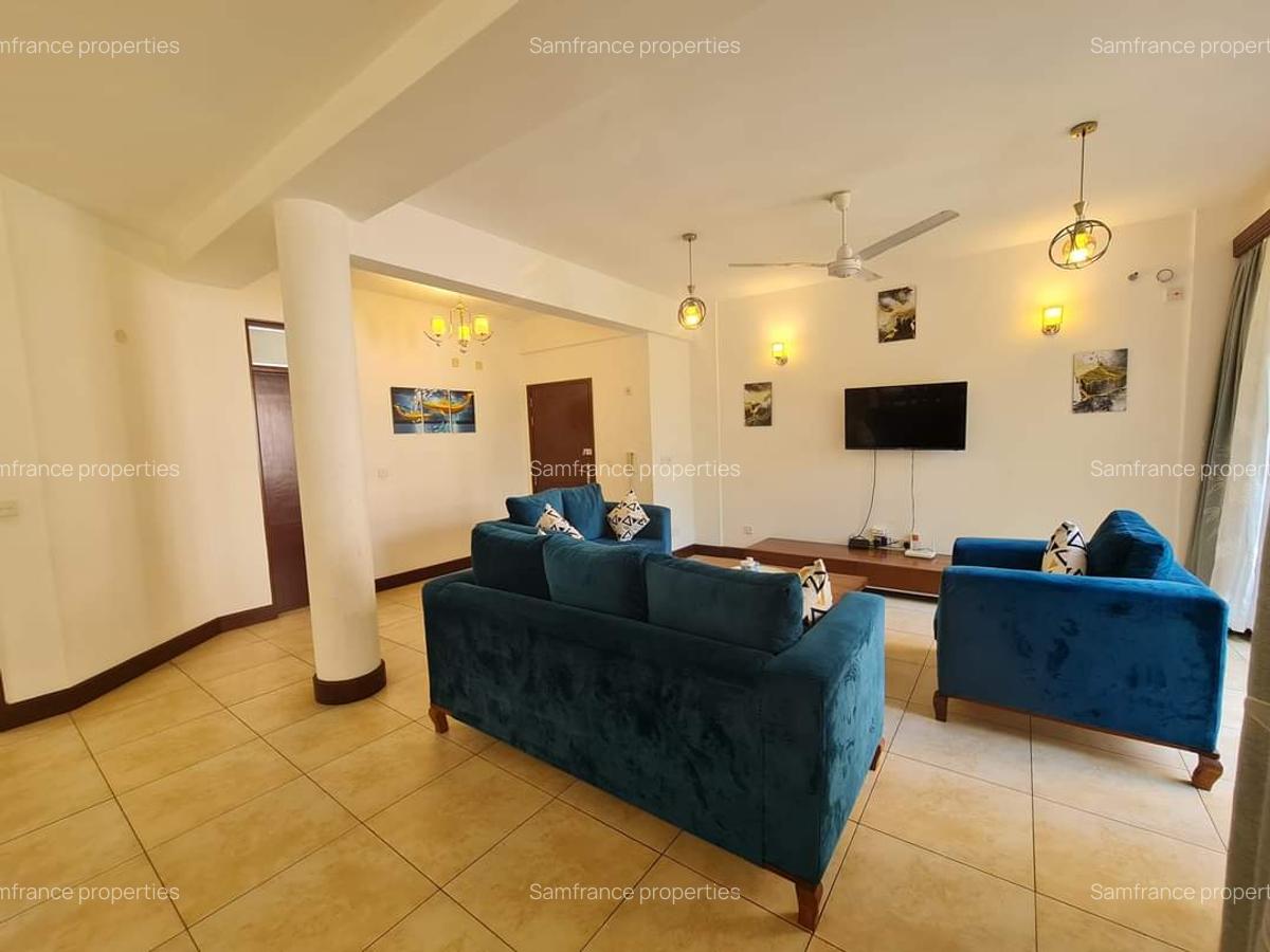 Serviced 3 Bed Apartment with En Suite at Bamburi - 8