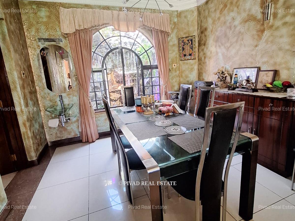 5 Bed Townhouse with Garden in General Mathenge - 2