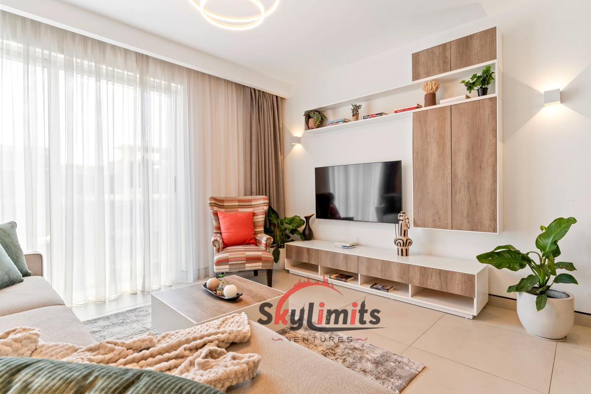 Furnished 2 Bed Apartment with En Suite at Dennis Pritt Rd - 4