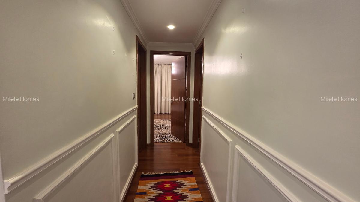Serviced 3 Bed Apartment with En Suite at 6Th Avenue - 10