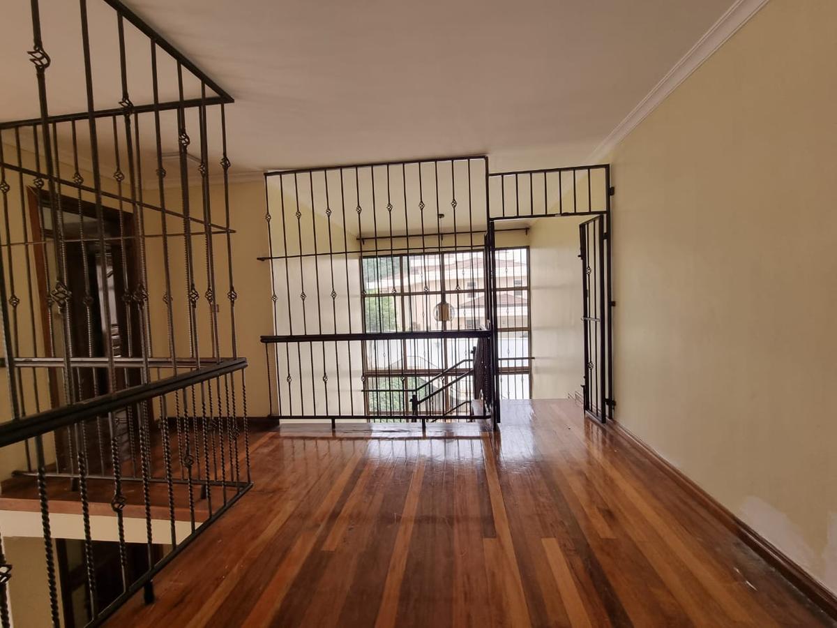 5 Bed Villa with En Suite in Kitisuru - 10