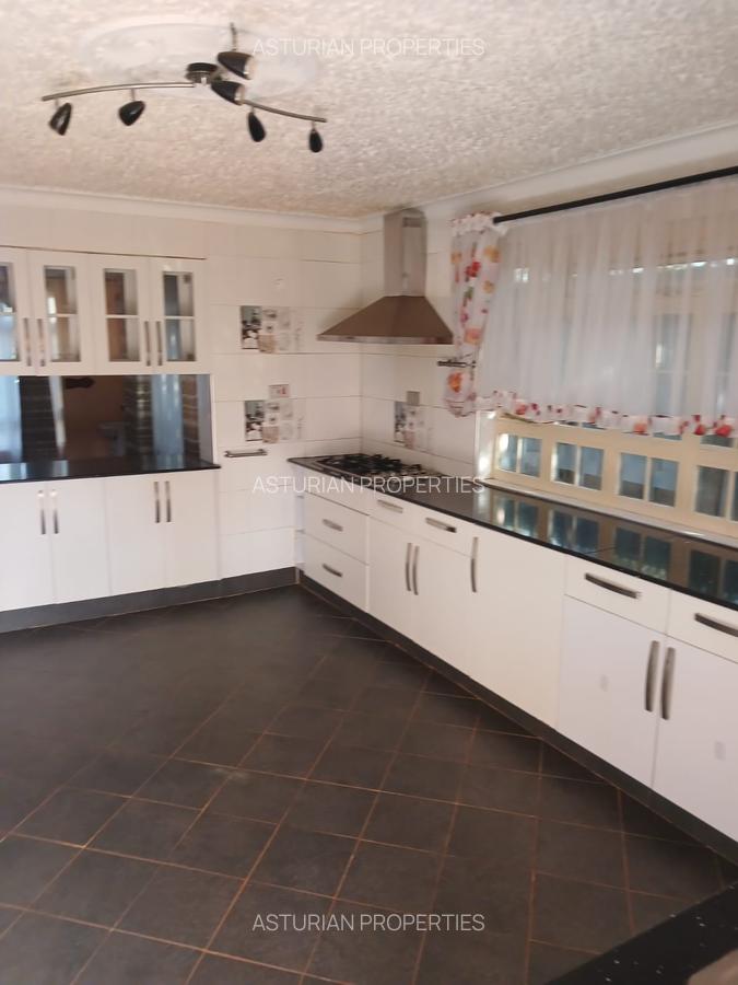 4 Bed Townhouse with En Suite in Kitengela - 3