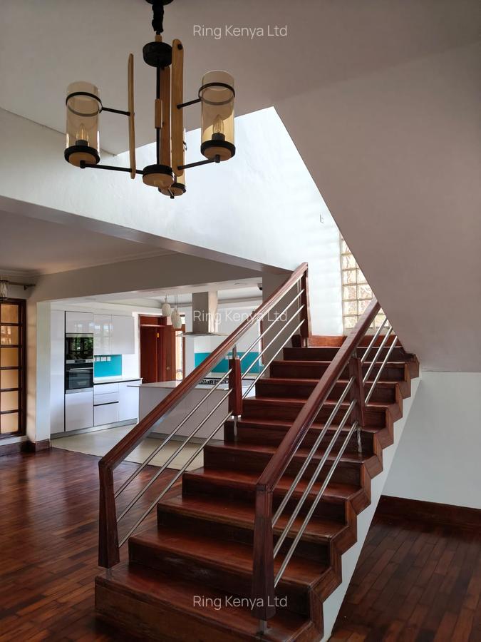 4 Bed House with En Suite in Runda - 4