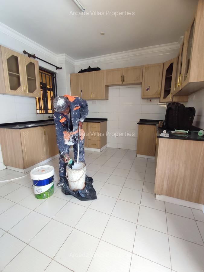 3 Bed Apartment with En Suite at Kileleshwa - 11