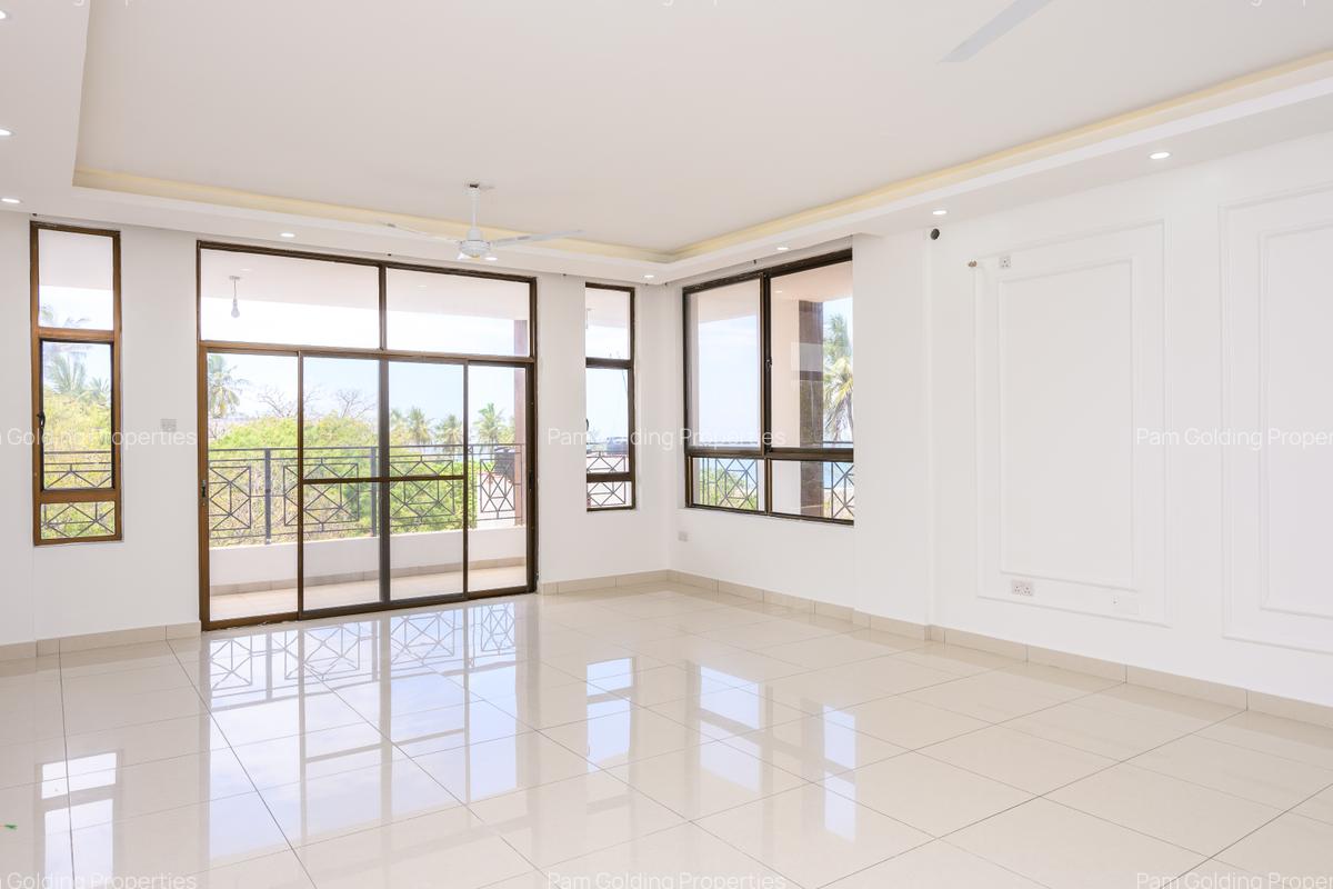 3 Bed Townhouse with En Suite at Mt Kenya Road - 5